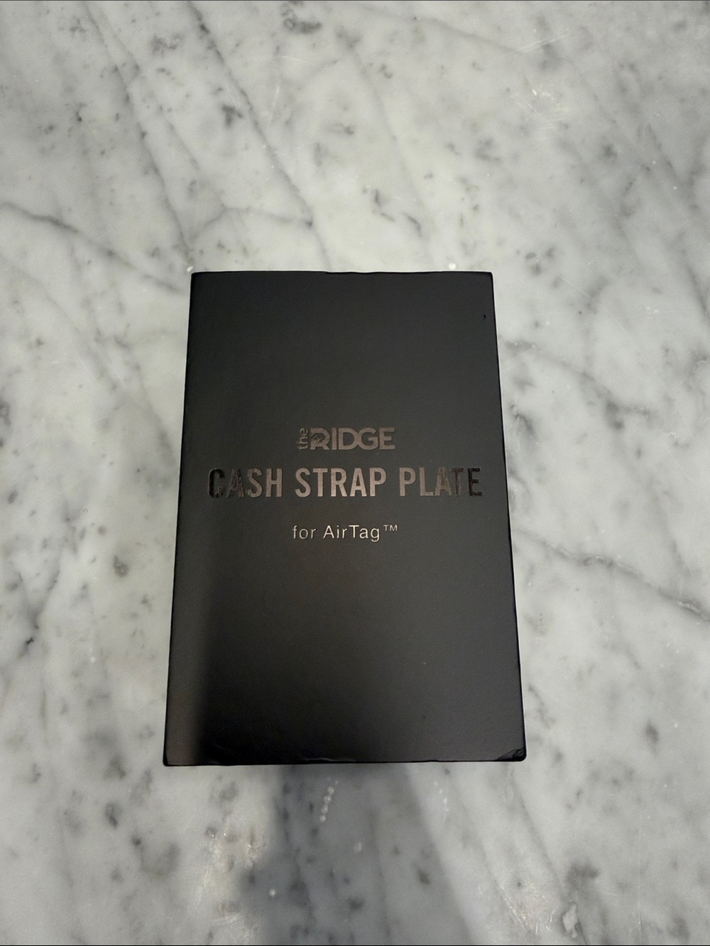The Ridge Black Cash Strap Plate for AirTag - Money Clip Accessory